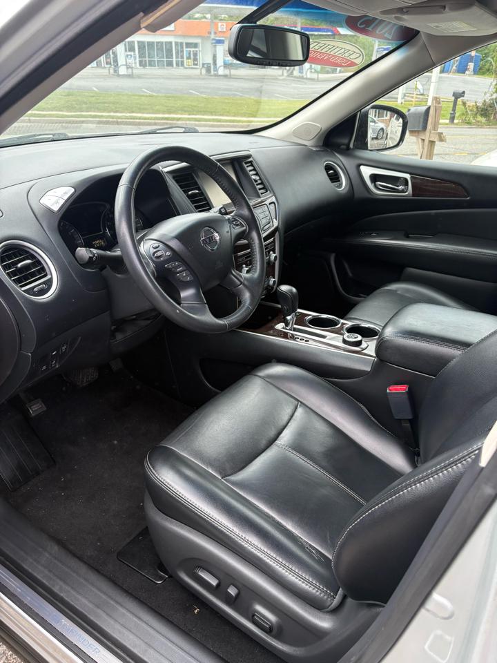 Nissan Pathfinder  2015