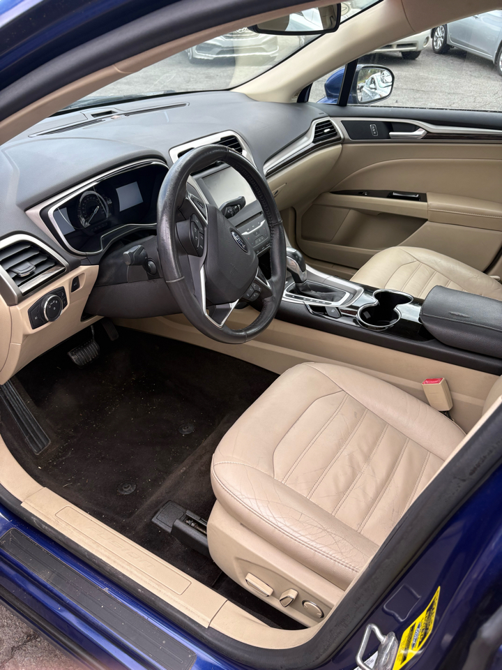 Ford Fusion  2015