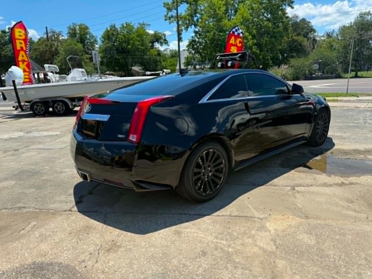 Cadillac CTS Base Coupe 2011