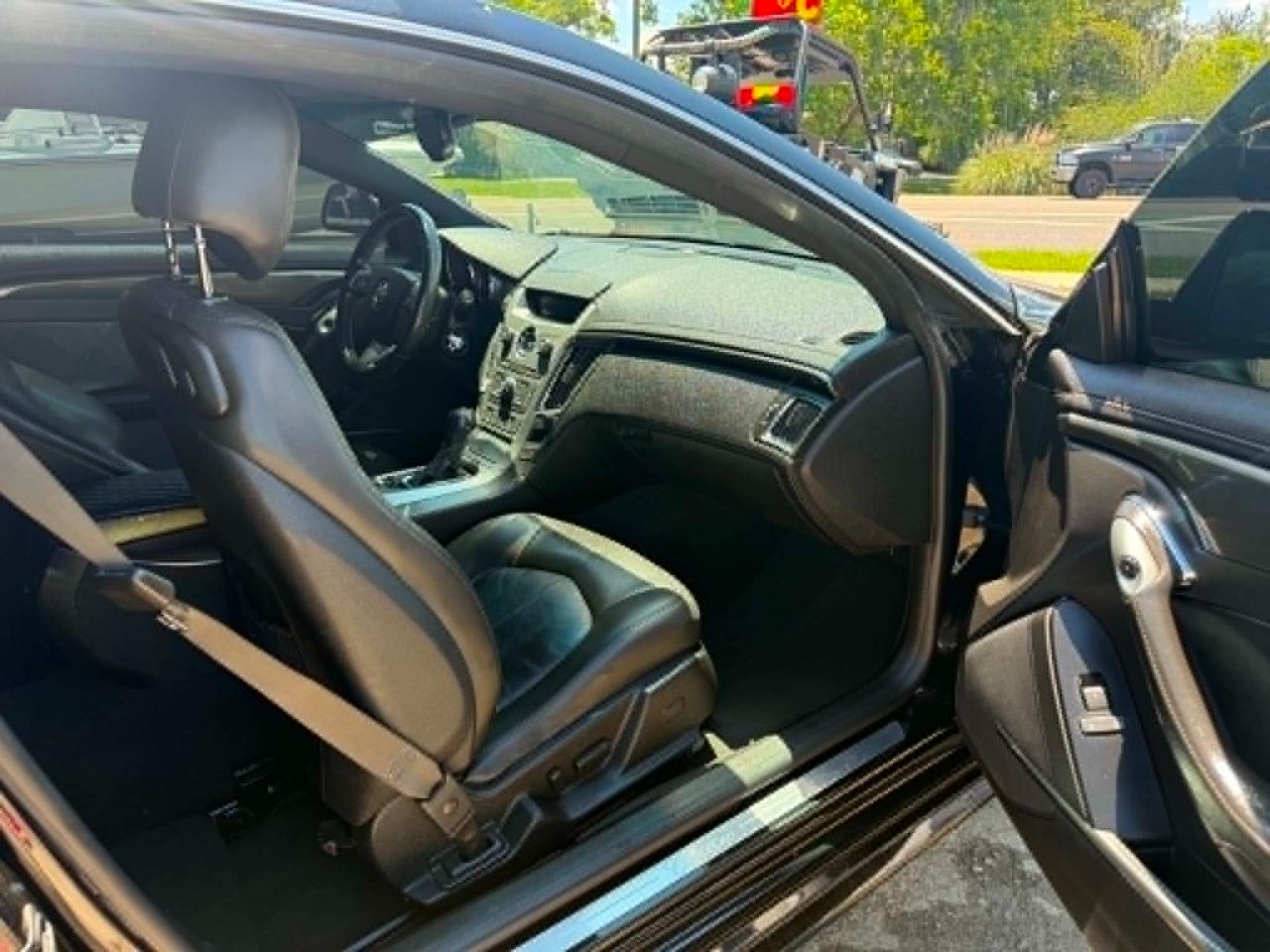 Cadillac CTS Base Coupe 2011