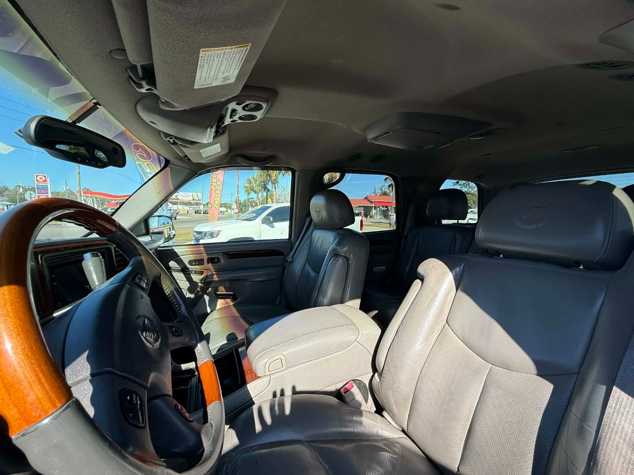 Cadillac Escalade AWD 2003