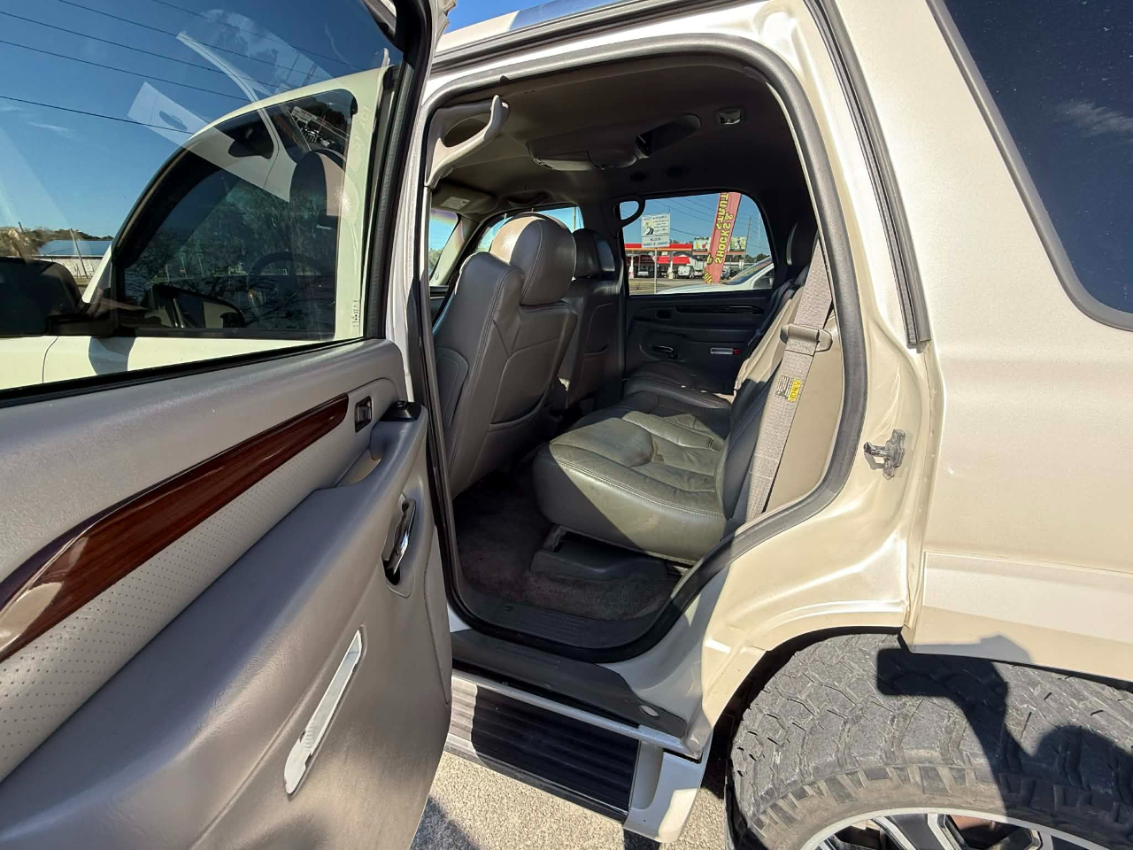 Cadillac Escalade AWD 2003