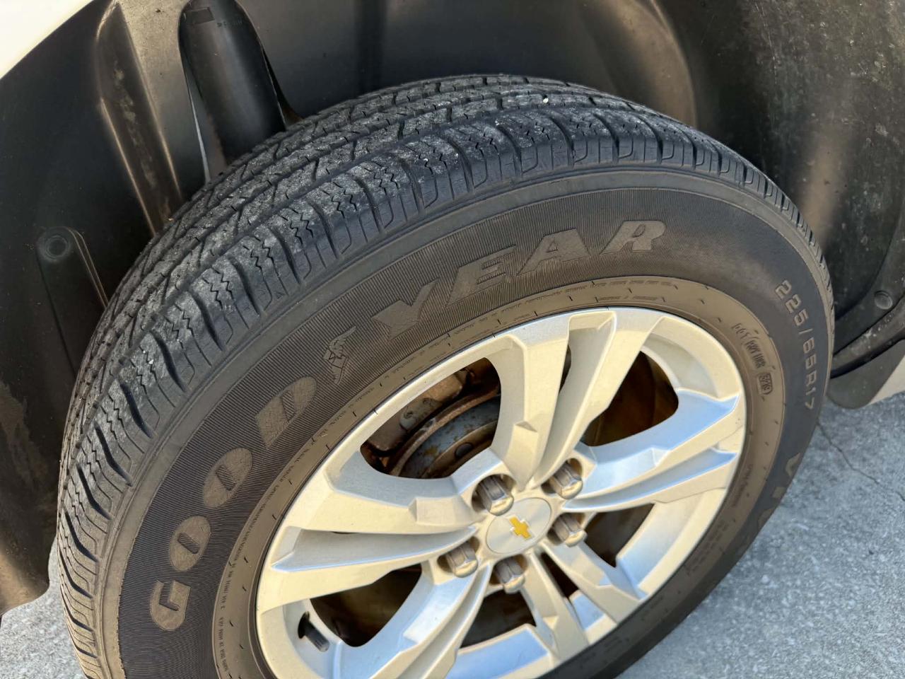 Chevrolet Equinox LS 2WD 2013
