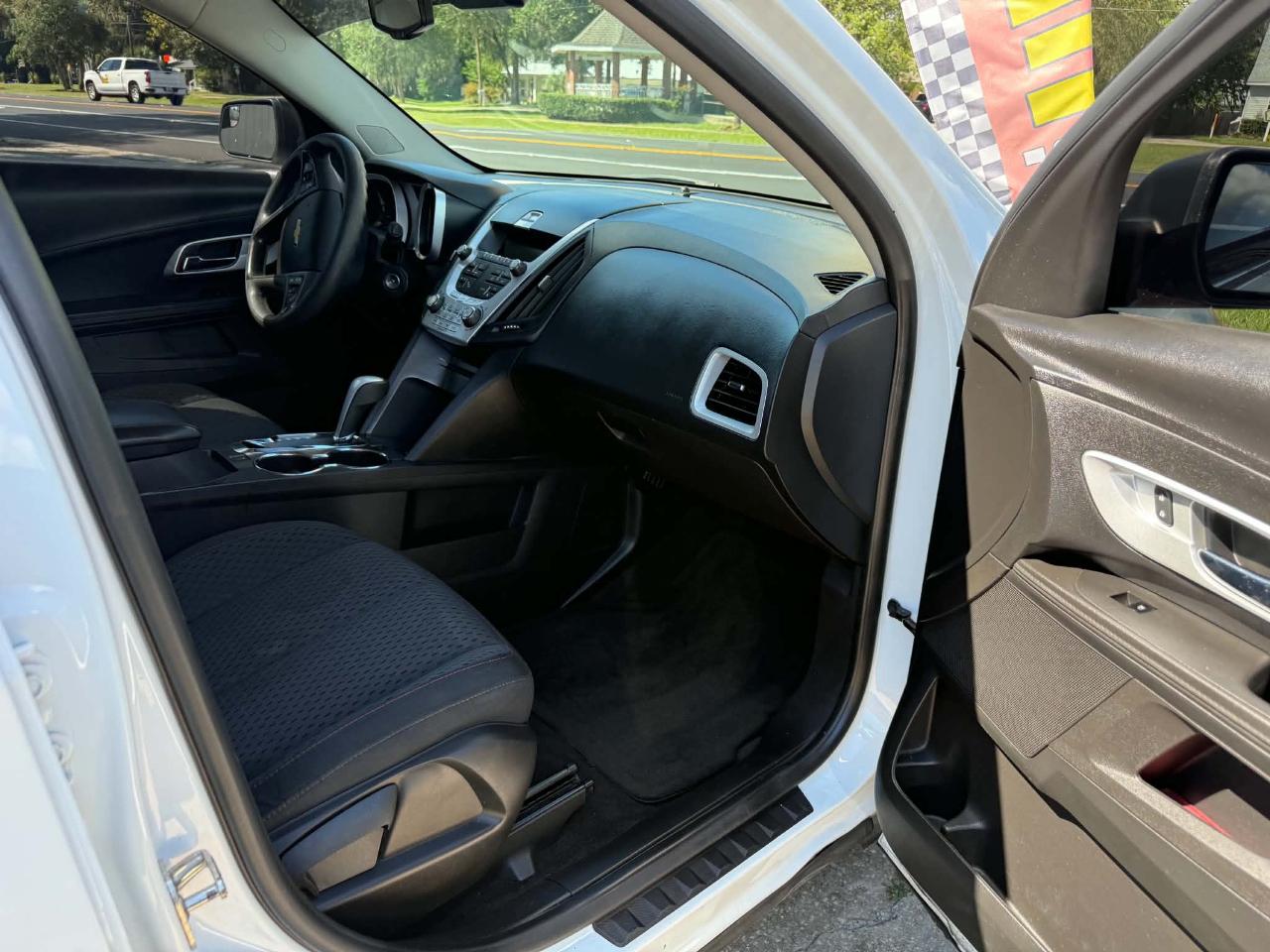 Chevrolet Equinox LS 2WD 2013