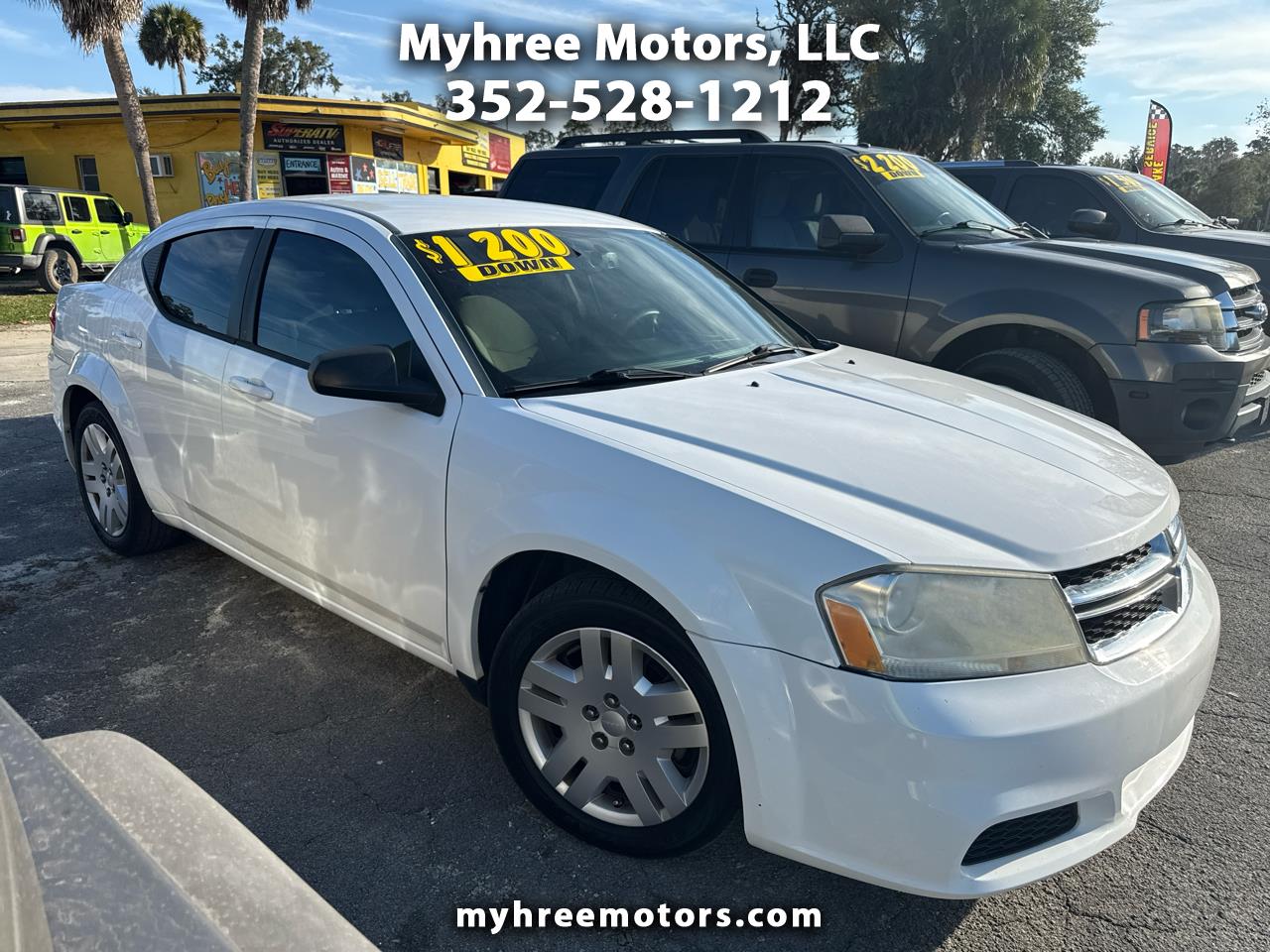 2013 Dodge Avenger Base