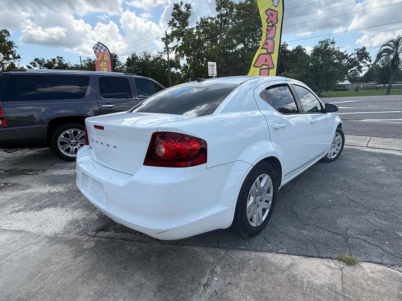 Dodge Avenger Base 2013