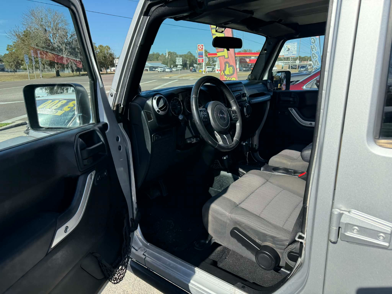 Jeep Wrangler Unlimited Rubicon 4WD 2011