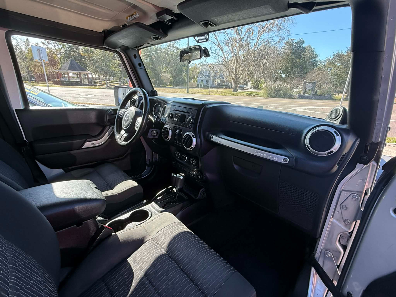 Jeep Wrangler Unlimited Rubicon 4WD 2011