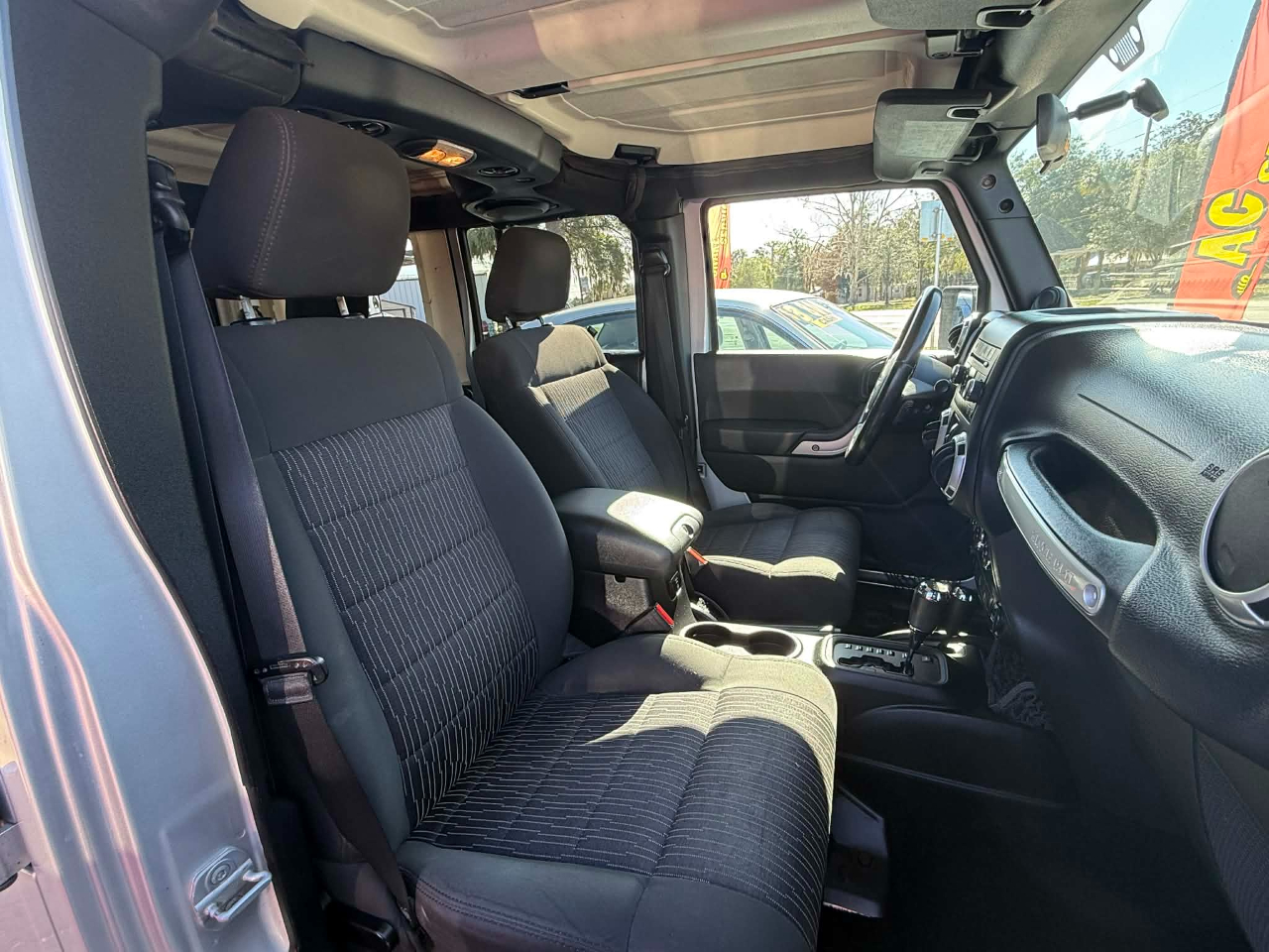 Jeep Wrangler Unlimited Rubicon 4WD 2011