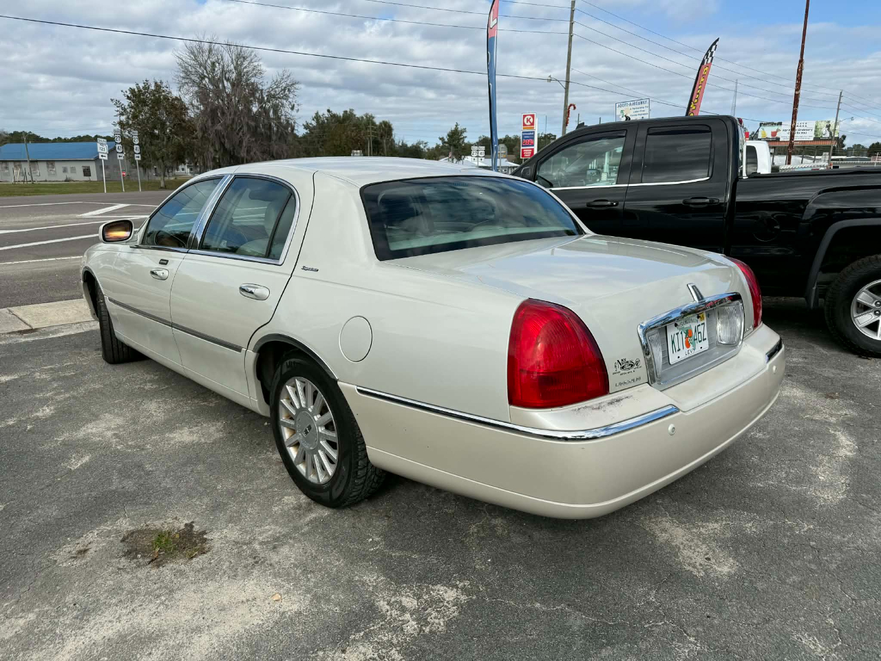 Lincoln Town Car Signature 2004