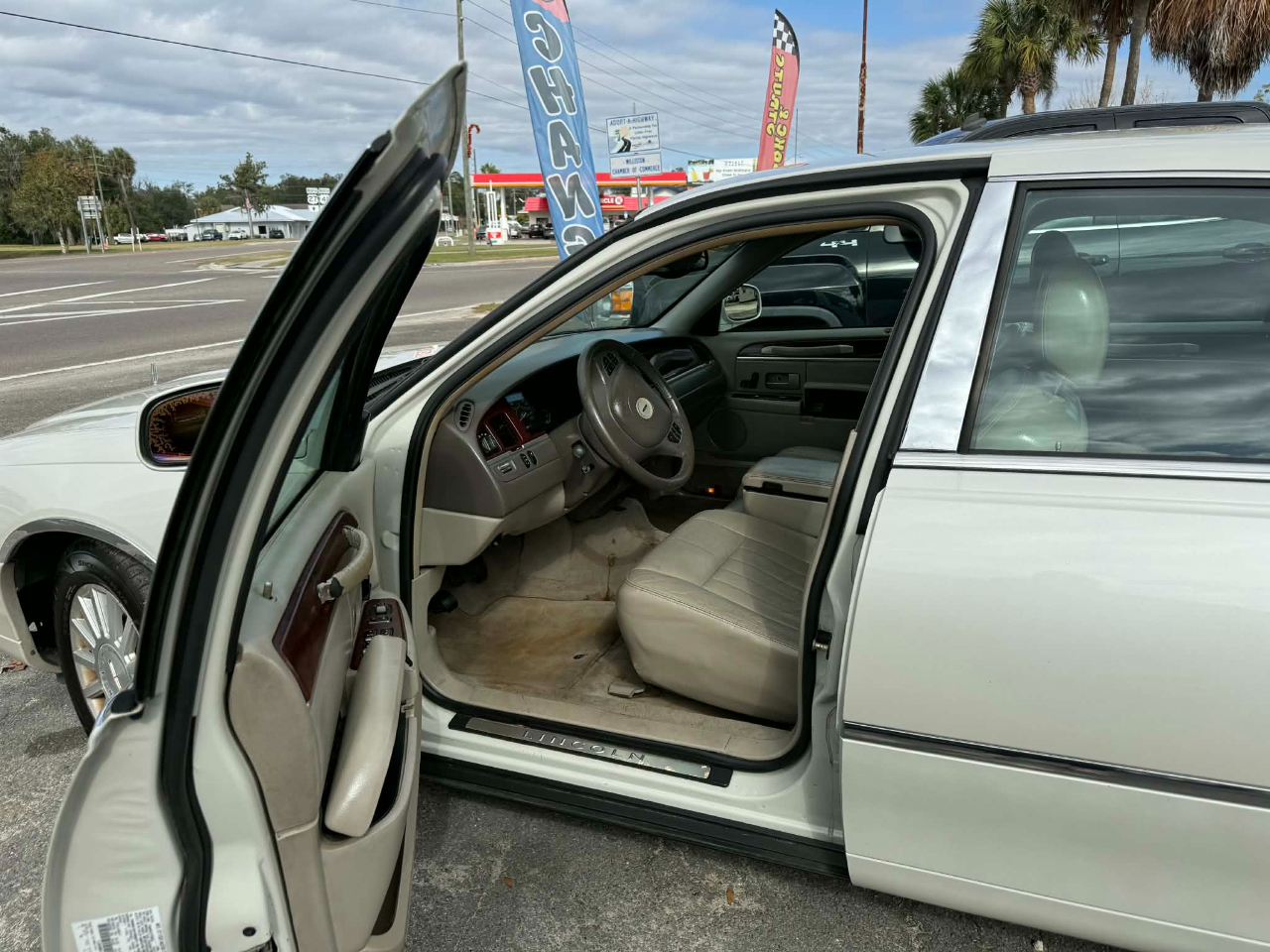 Lincoln Town Car Signature 2004
