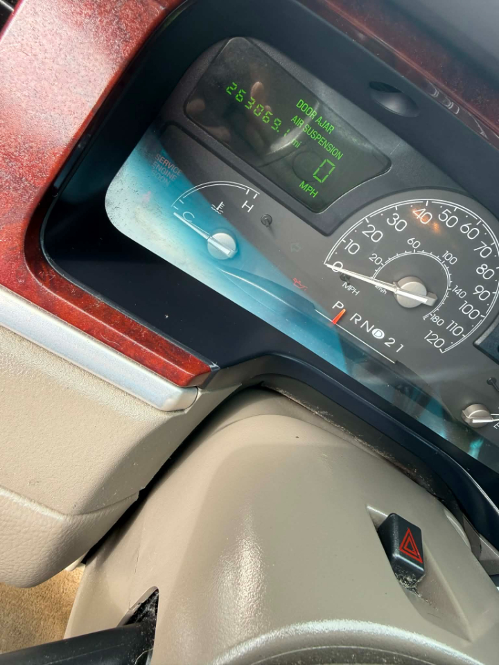 Lincoln Town Car Signature 2004