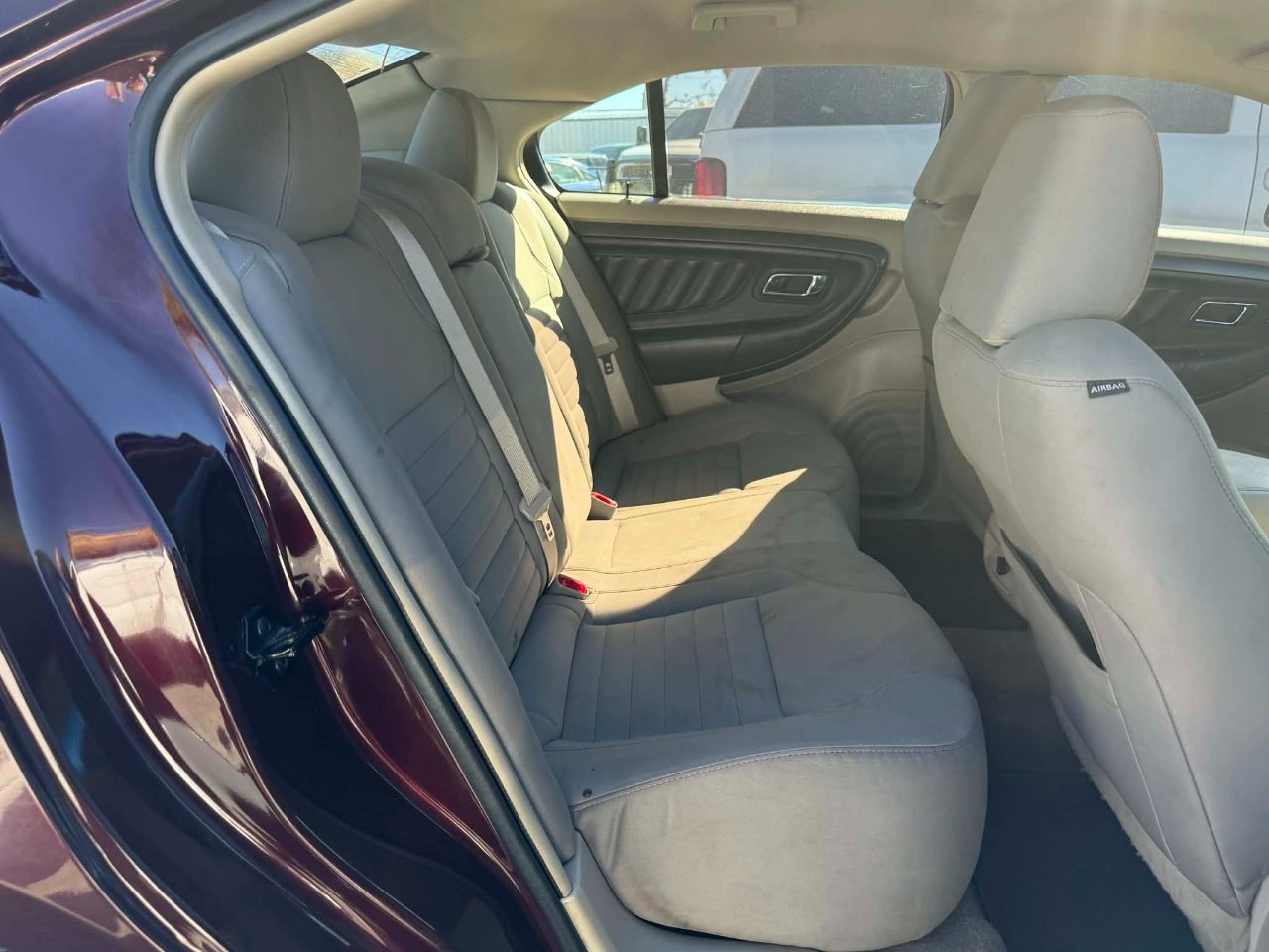 Ford Taurus SE FWD 2011