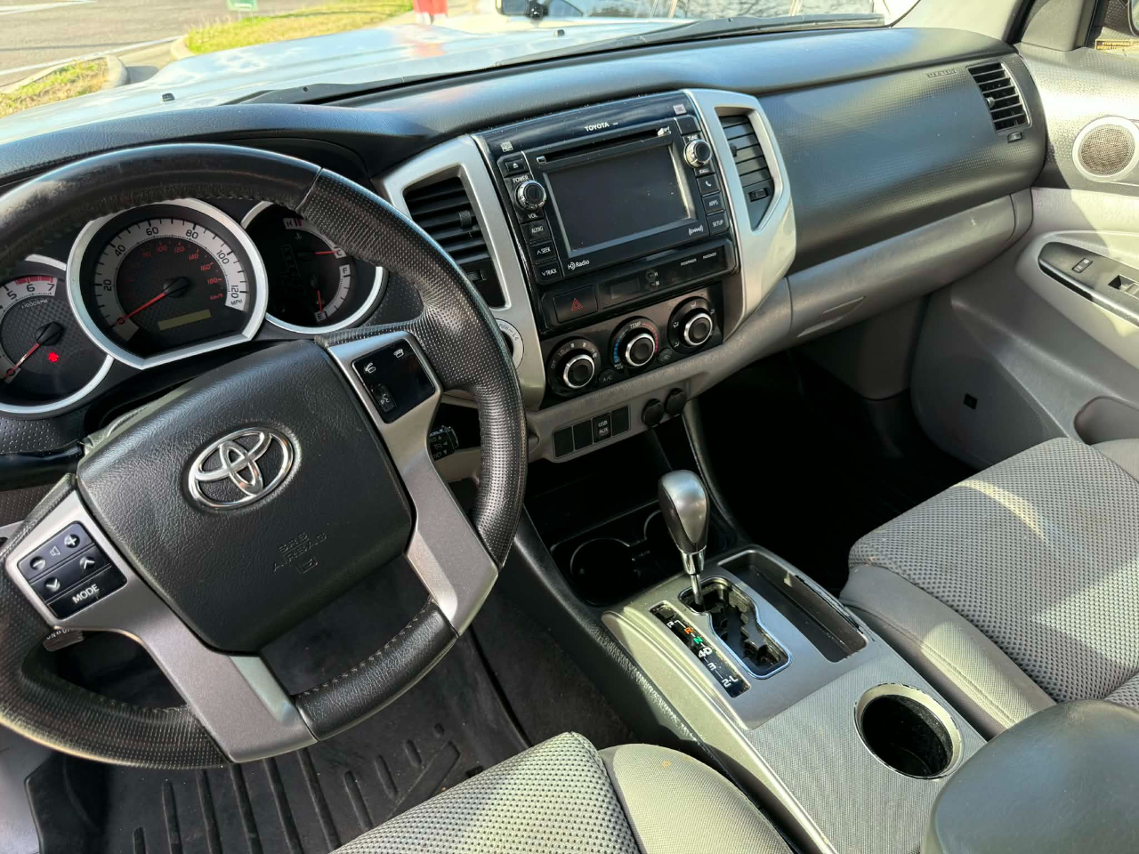 Toyota Tacoma Double Cab V6 4WD 2013
