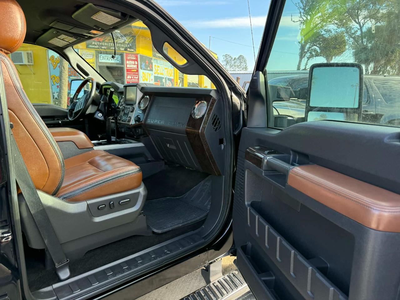 Ford F-250 SD XLT Crew Cab Long Bed 4WD 2016