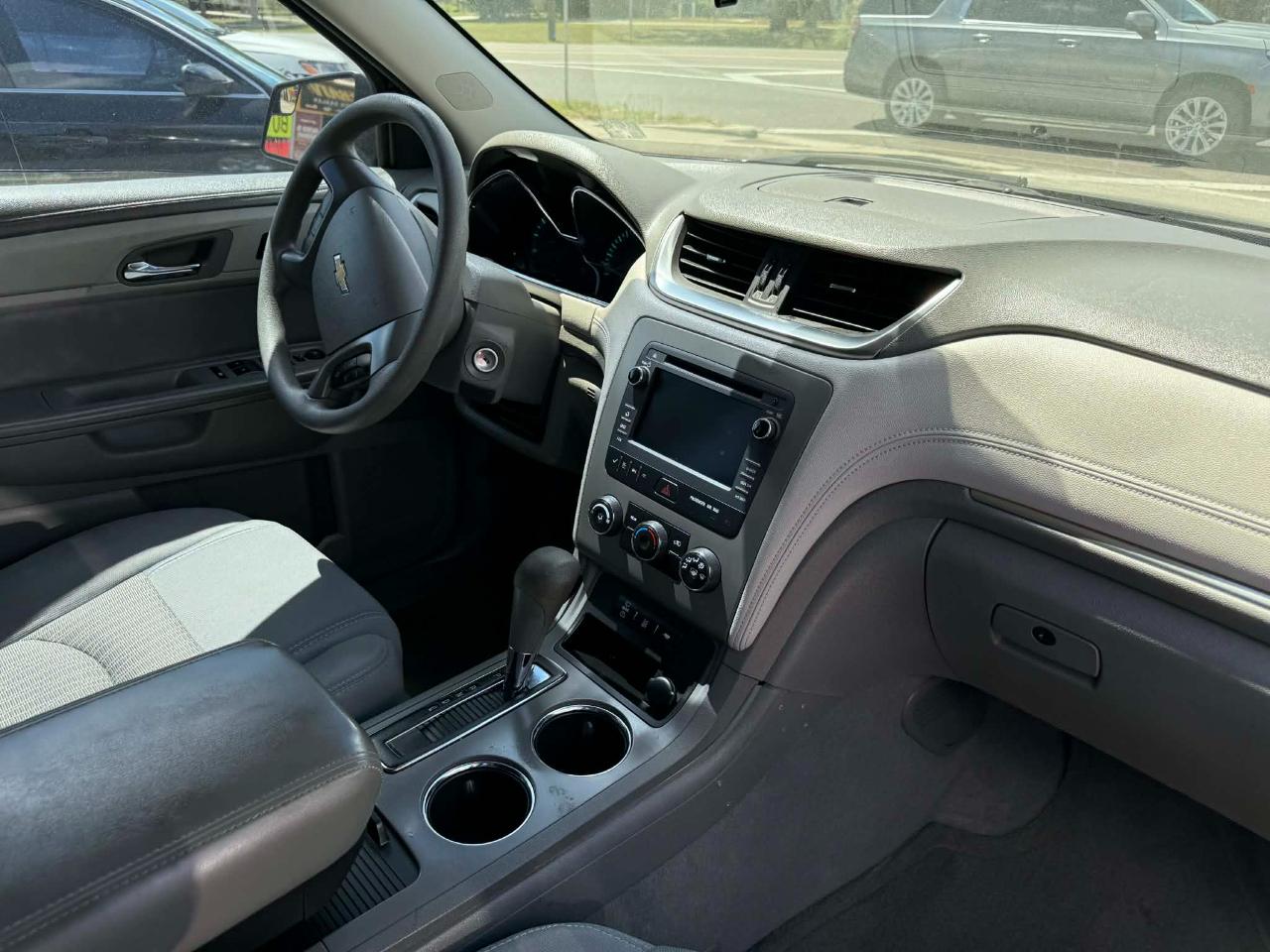 Chevrolet Traverse LS AWD w/PDC 2014