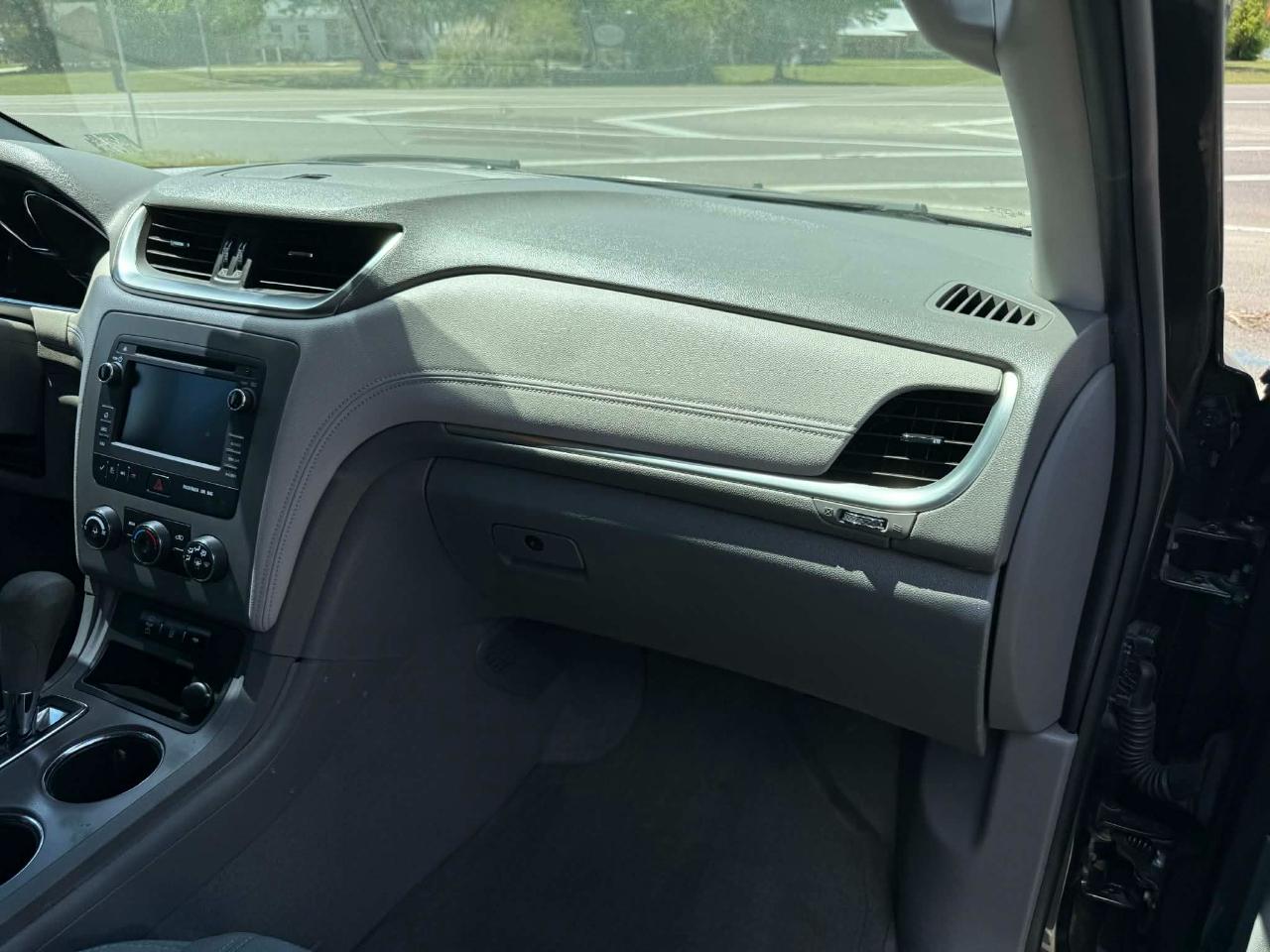 Chevrolet Traverse LS AWD w/PDC 2014