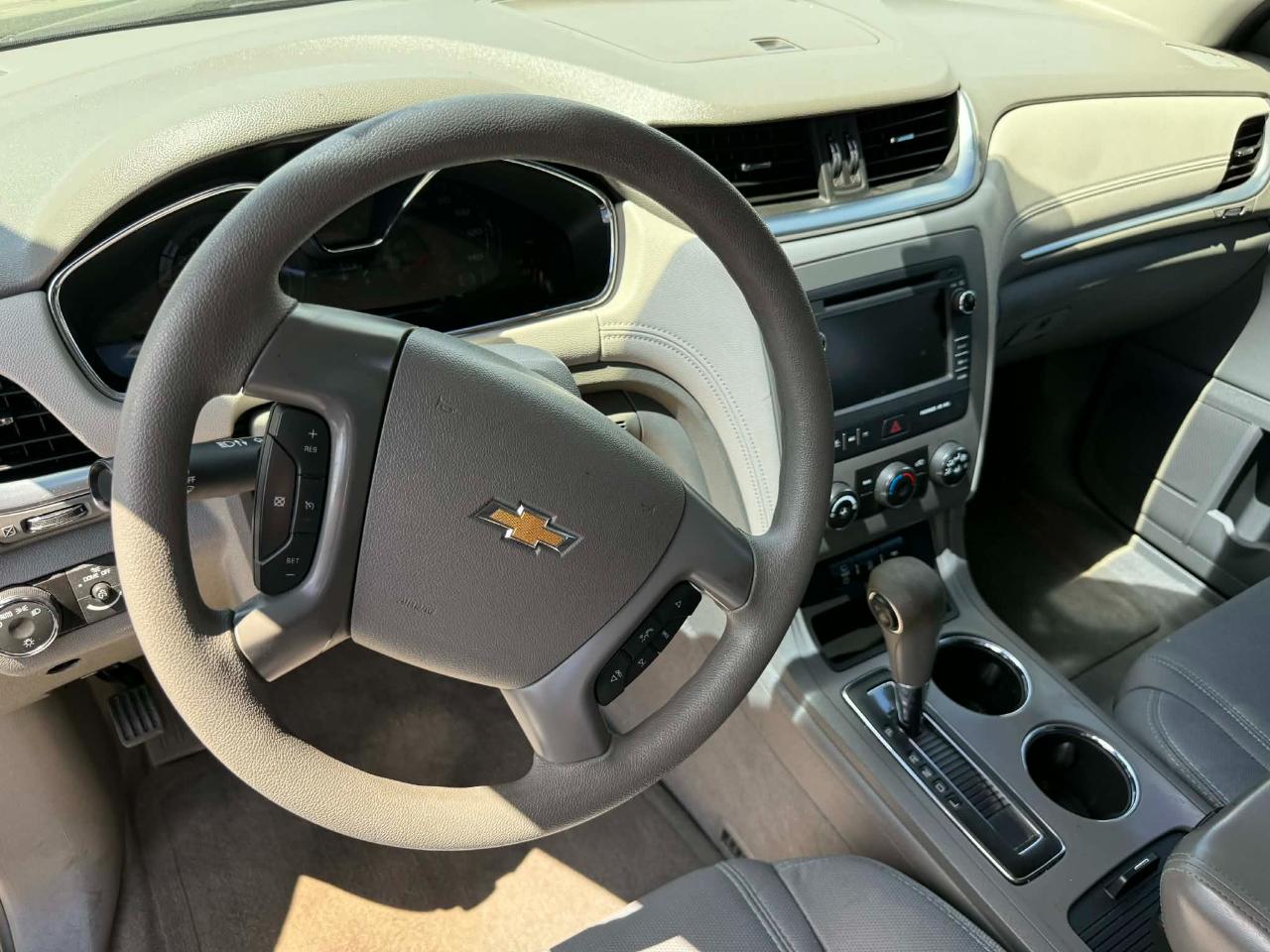 Chevrolet Traverse LS AWD w/PDC 2014