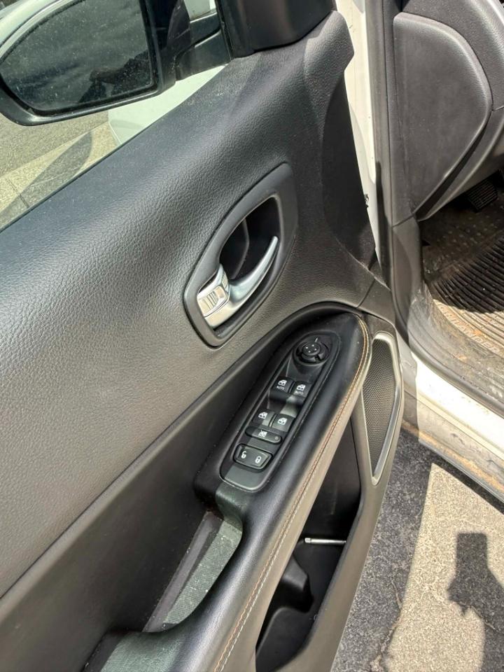 Jeep Compass Latitude FWD 2019