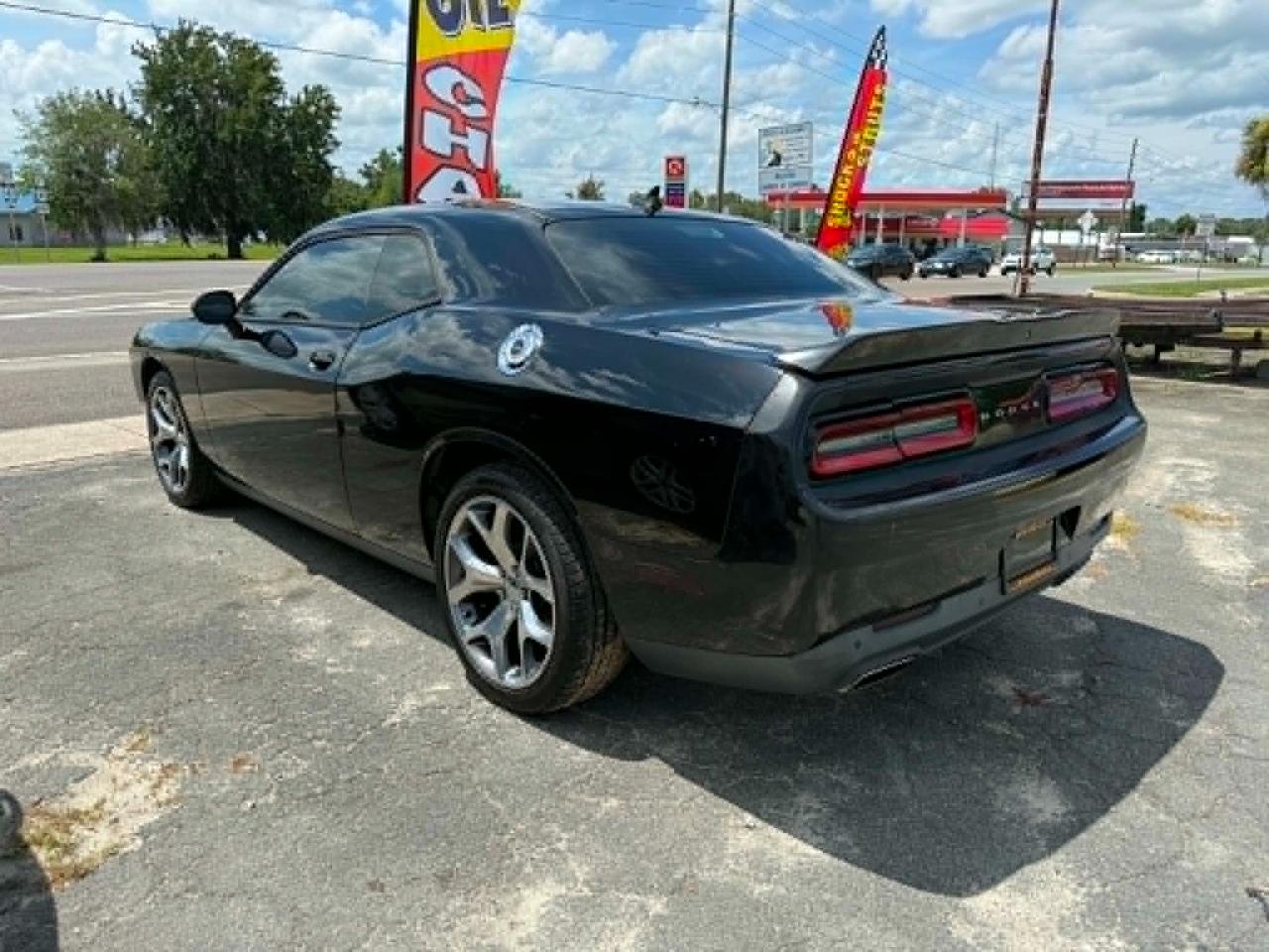 Dodge Challenger SXT Plus 2015