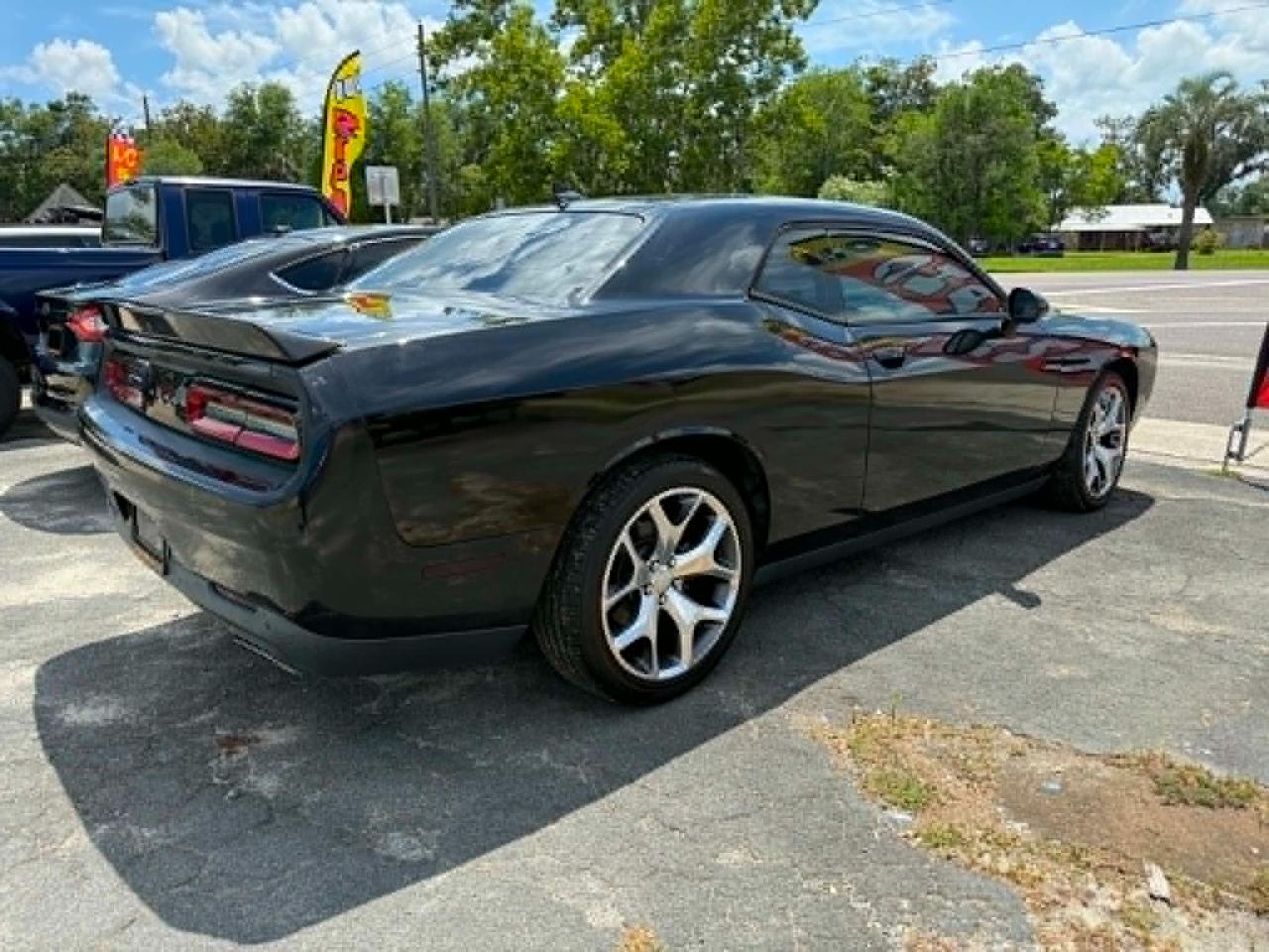 Dodge Challenger SXT Plus 2015