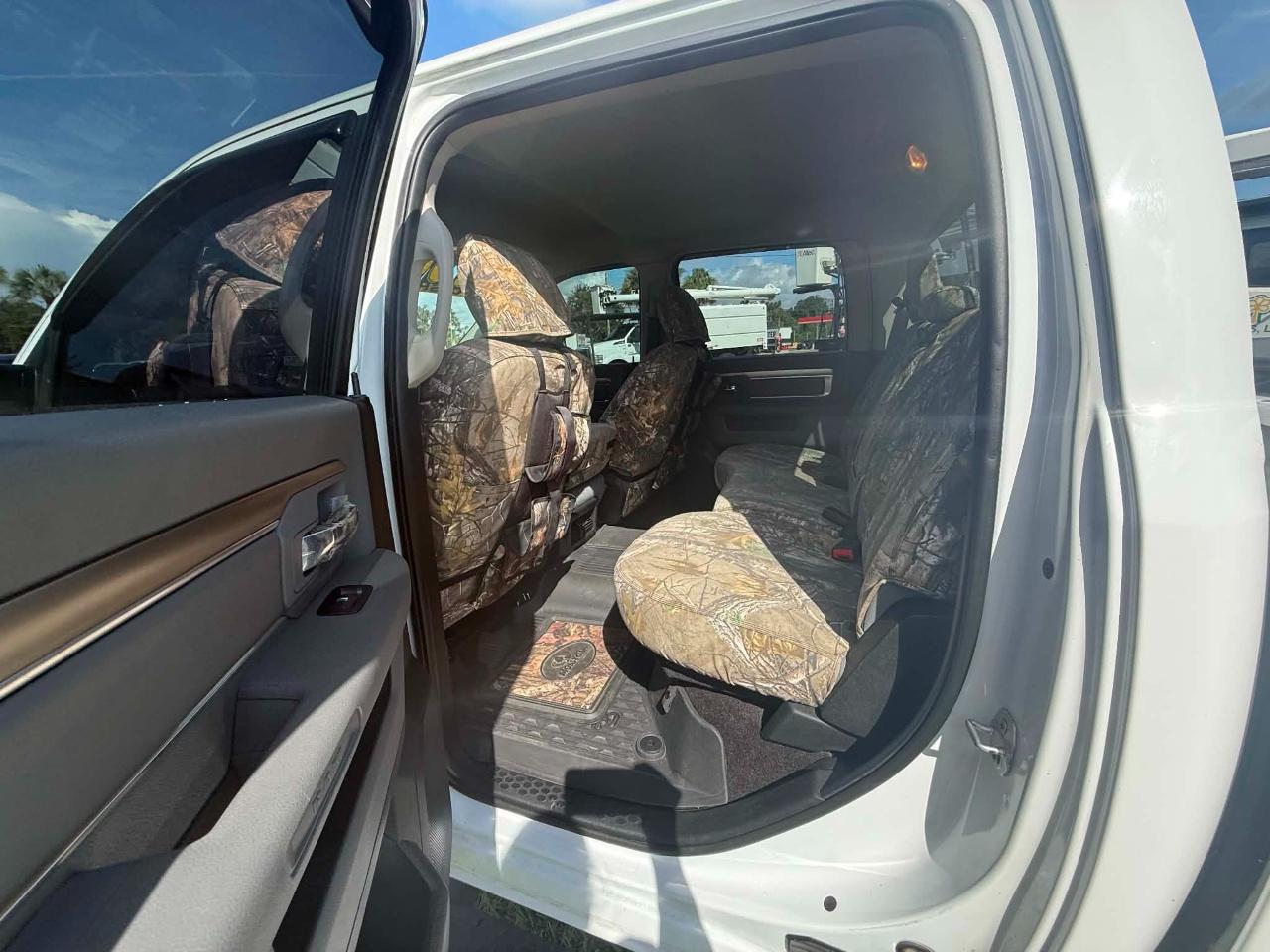RAM 1500 SLT Crew Cab SWB 4WD 2017