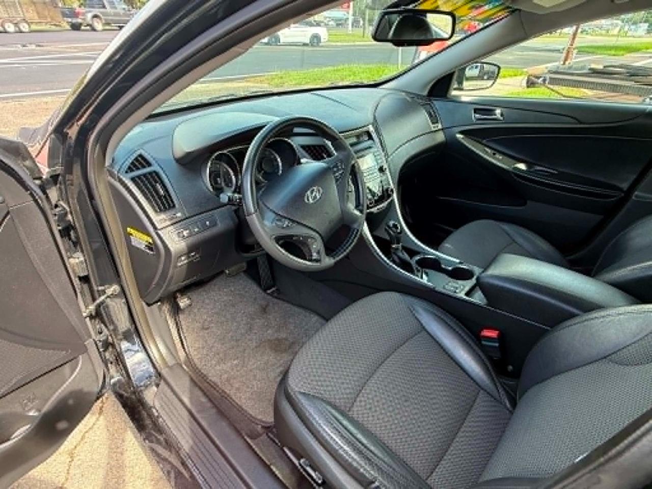 Hyundai Sonata Limited Auto 2013