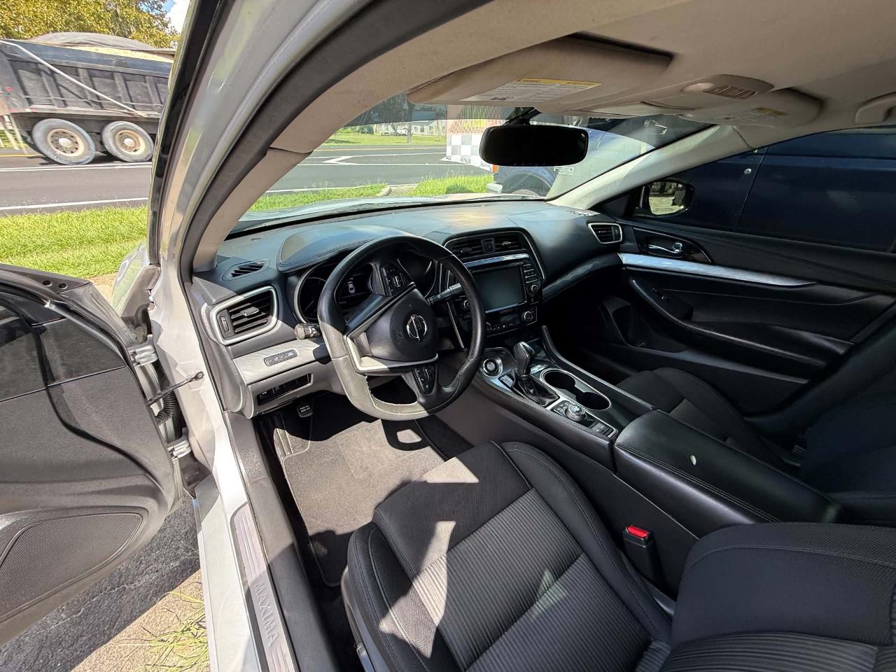 Nissan Maxima 3.5 S 2018