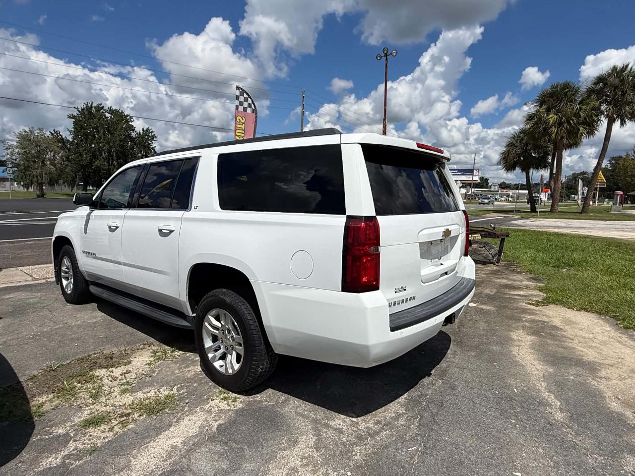 Chevrolet Suburban LT 2WD 2019