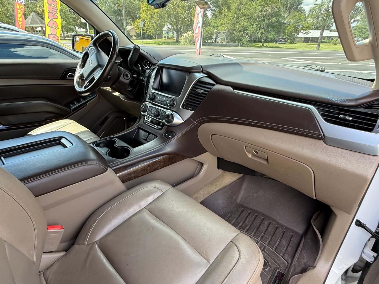 Chevrolet Suburban LT 2WD 2019