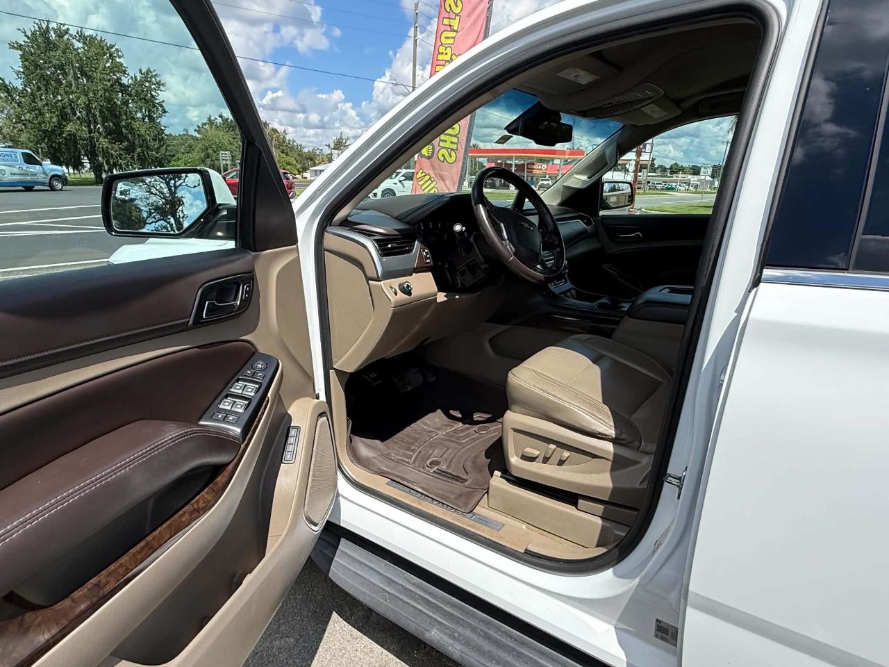 Chevrolet Suburban LT 2WD 2019