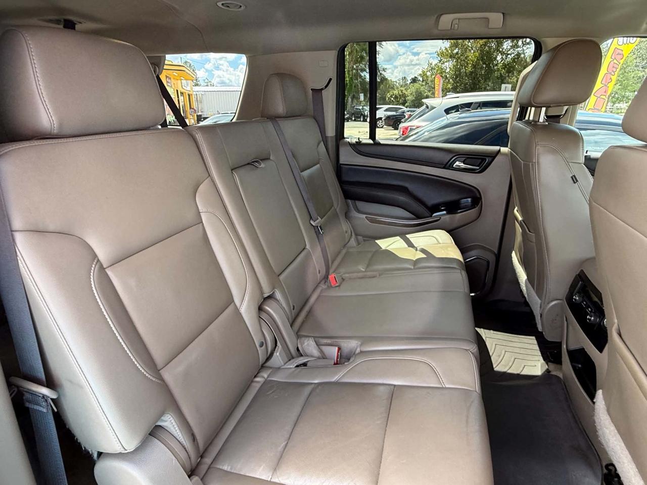 Chevrolet Suburban LT 2WD 2019