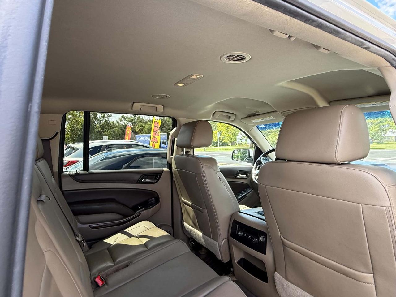 Chevrolet Suburban LT 2WD 2019