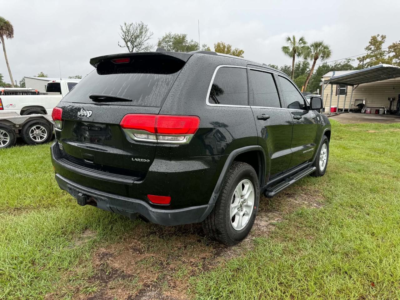 Jeep Grand Cherokee Laredo 4WD 2015