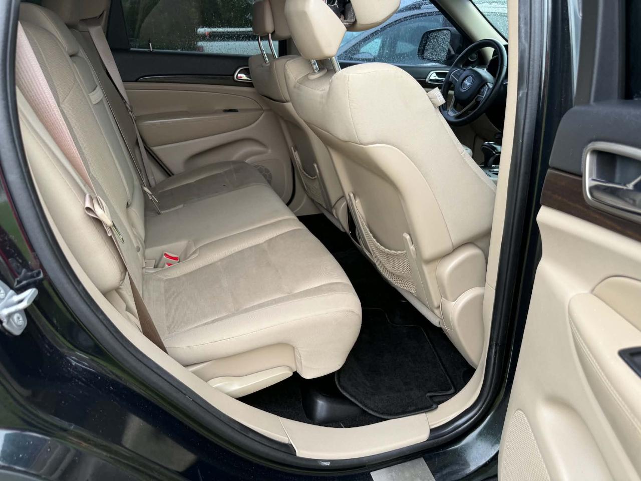 Jeep Grand Cherokee Laredo 4WD 2015