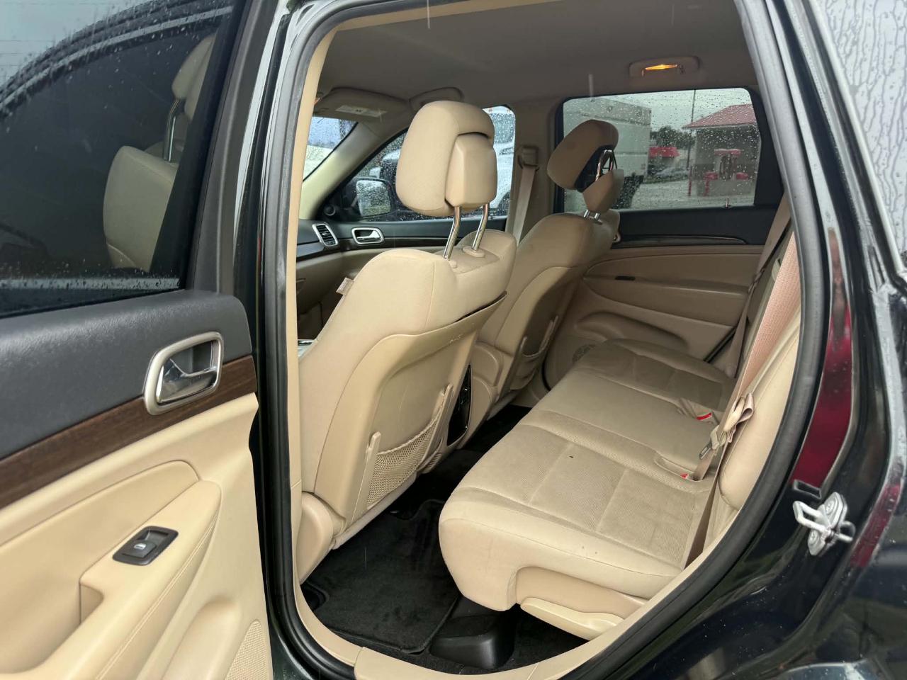 Jeep Grand Cherokee Laredo 4WD 2015