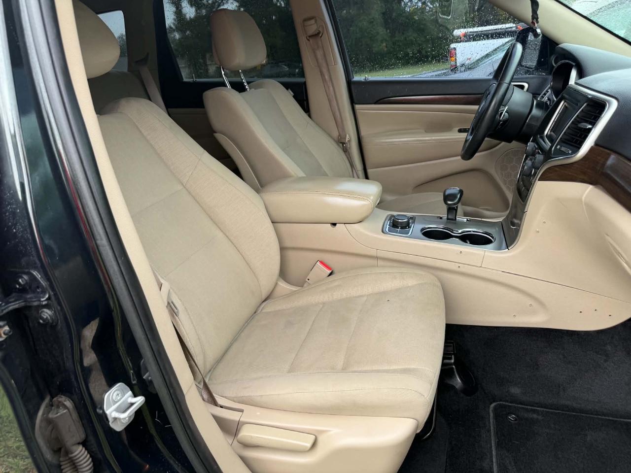 Jeep Grand Cherokee Laredo 4WD 2015