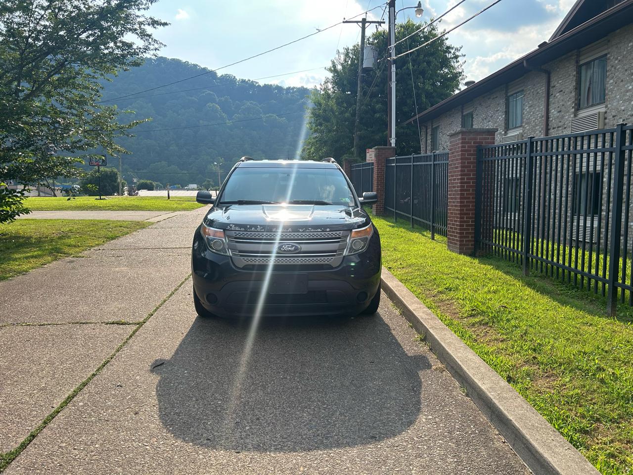 Ford Explorer Base 4WD 2013