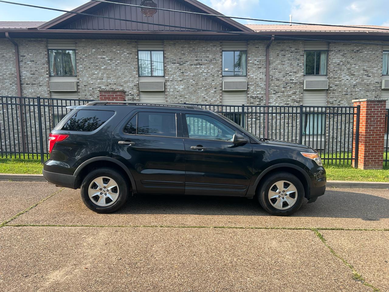 Ford Explorer Base 4WD 2013