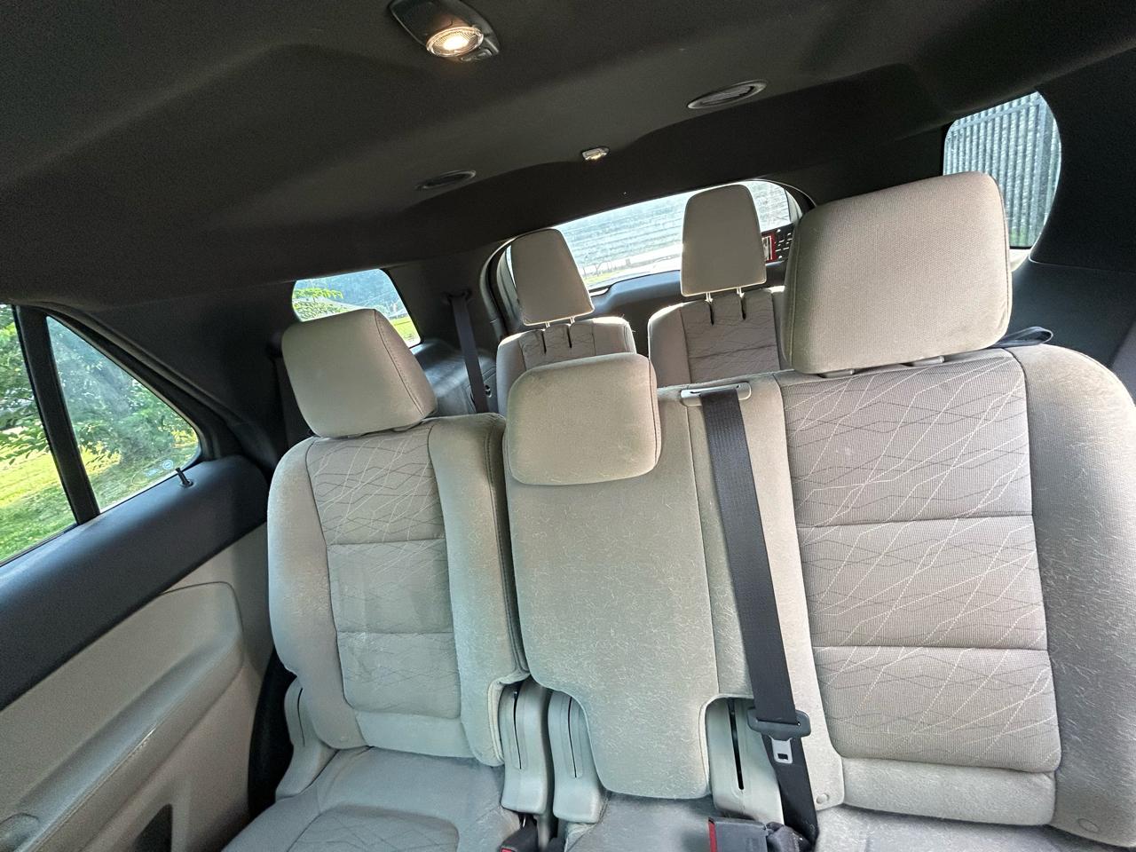 Ford Explorer Base 4WD 2013