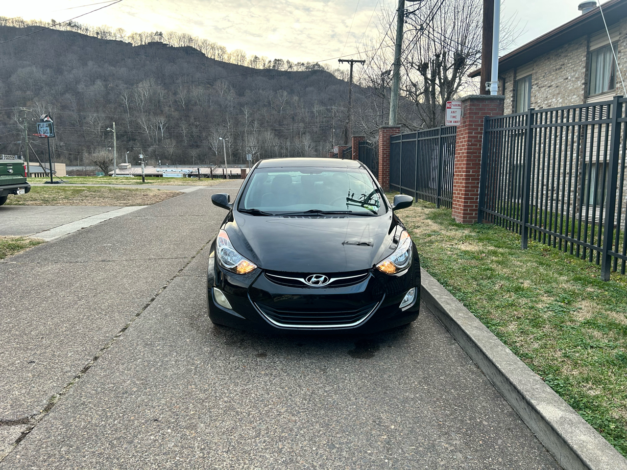 Hyundai Elantra GLS A/T 2012