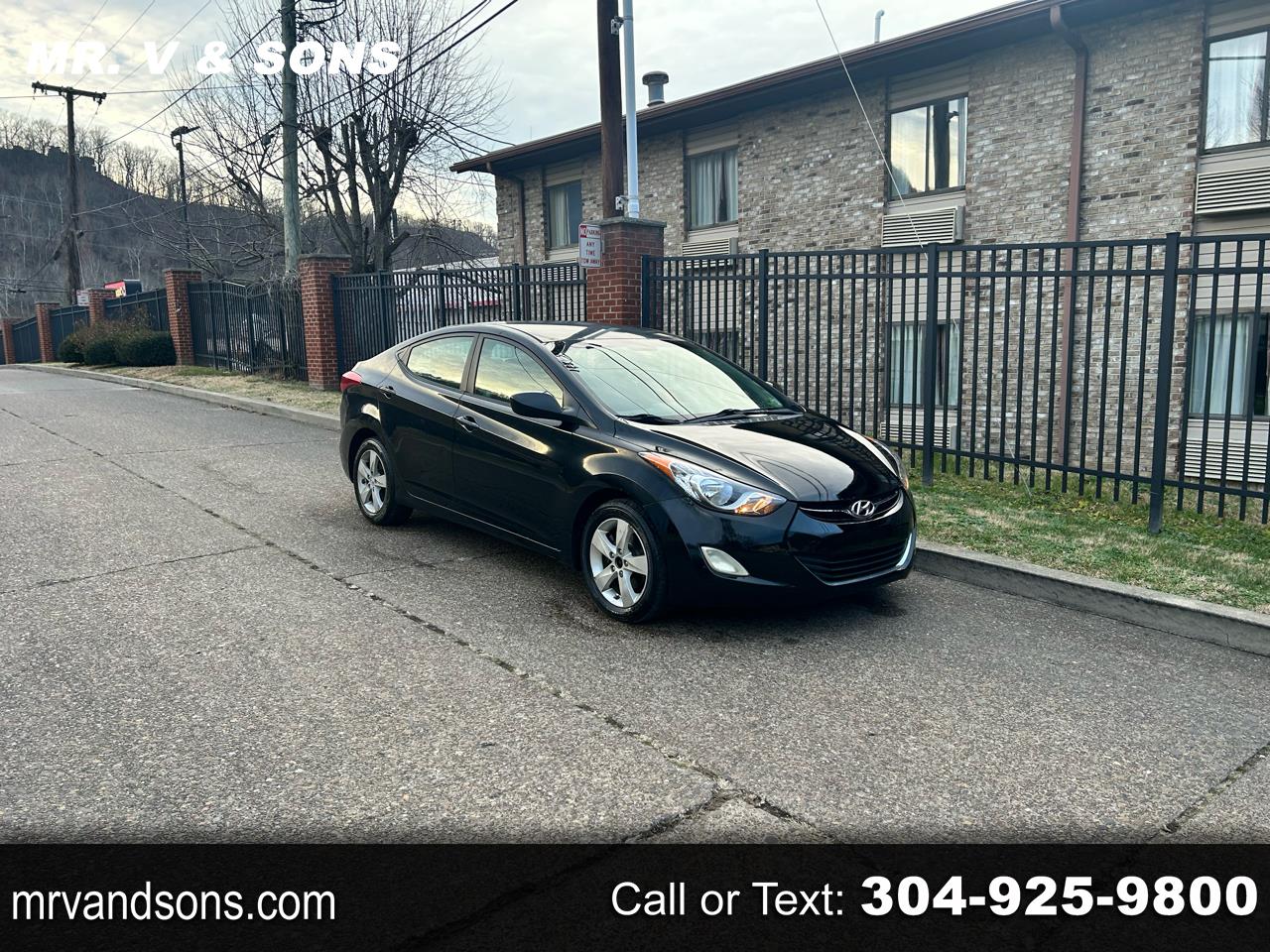 2012 Hyundai Elantra GLS's photo