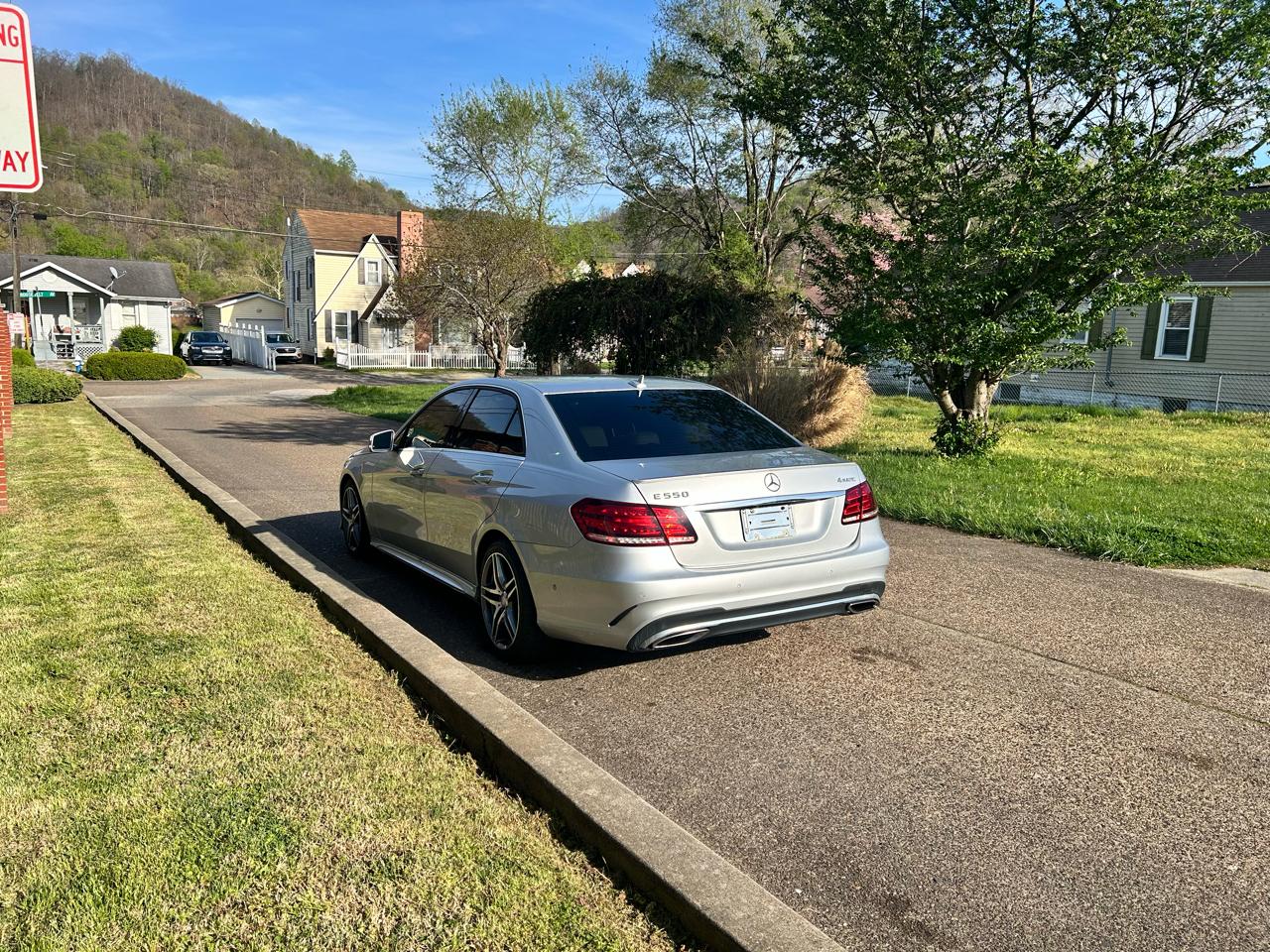 Mercedes-Benz E-Class E550 Sedan 4MATIC 2014