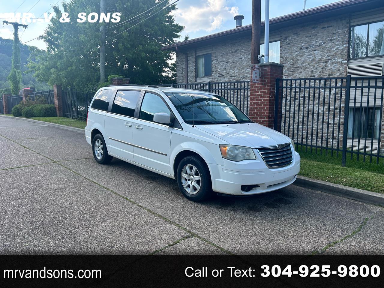 2010 Chrysler Town & Country Touring