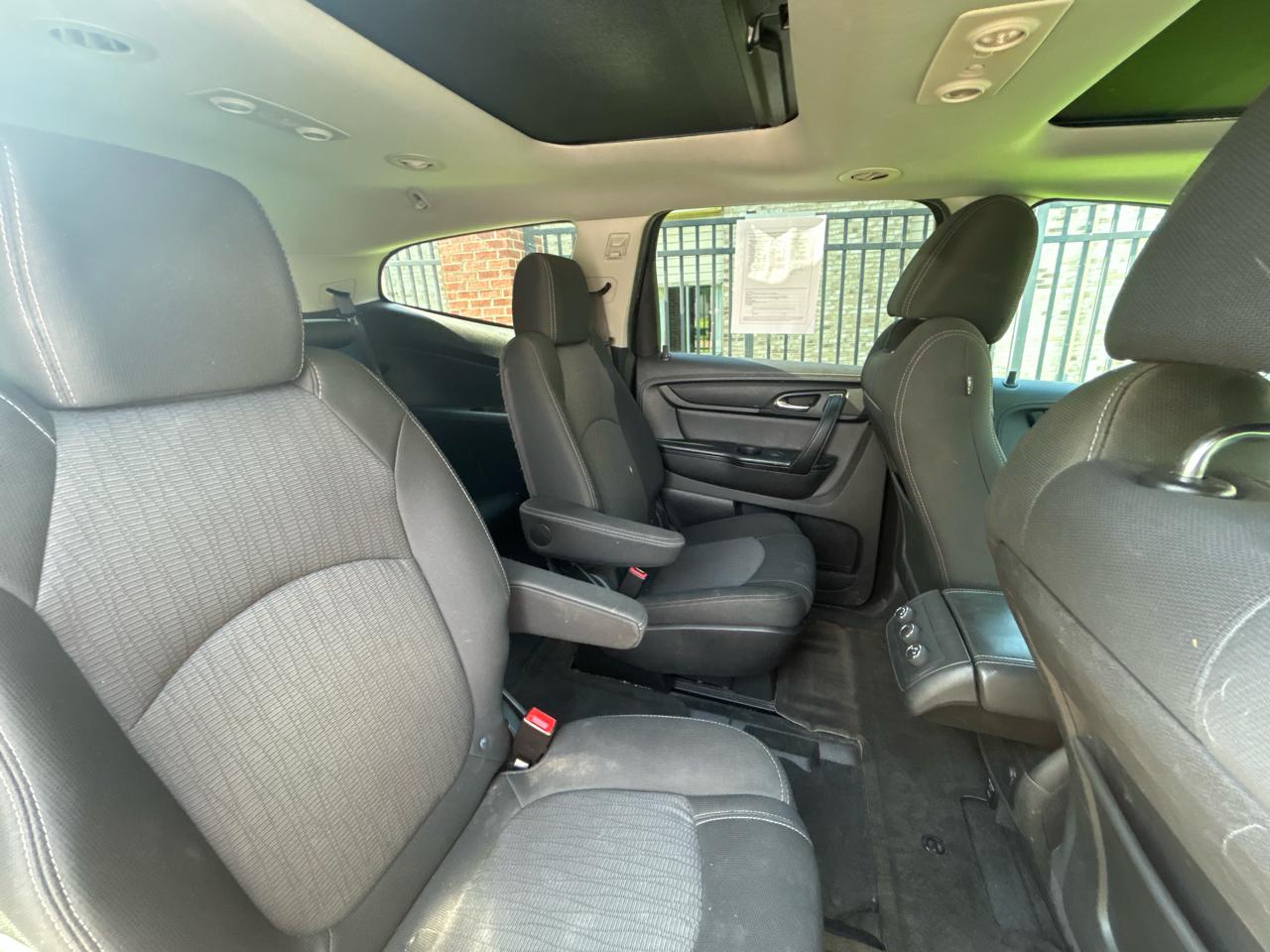 Chevrolet Traverse 1LT FWD 2014
