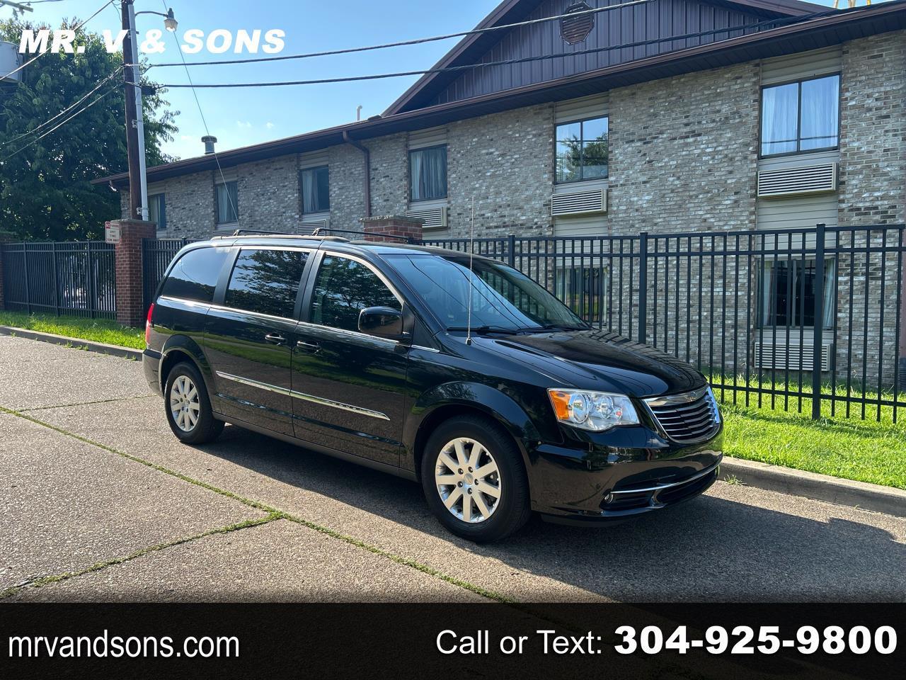 2015 Chrysler Town & Country Touring