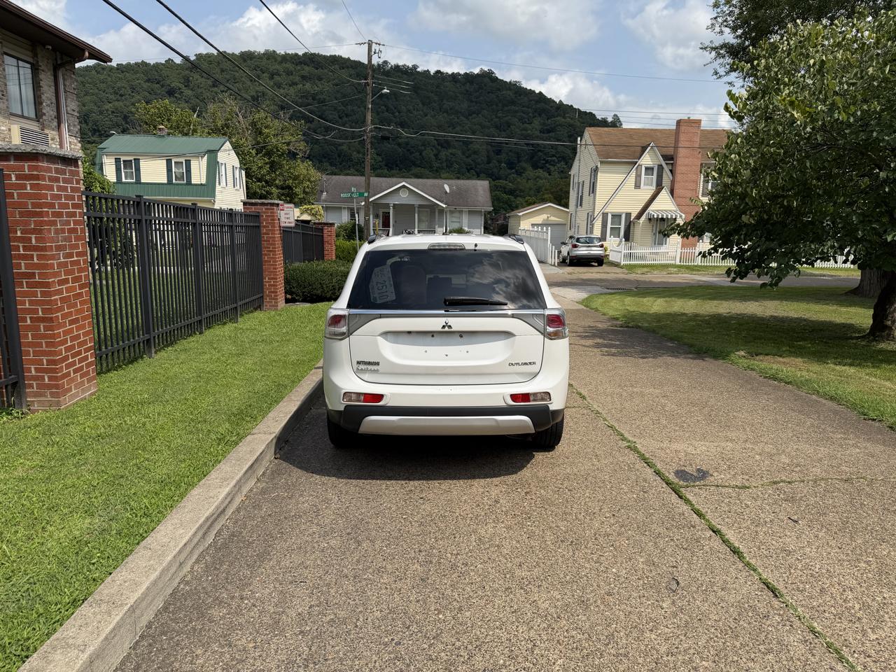 Mitsubishi Outlander  2015