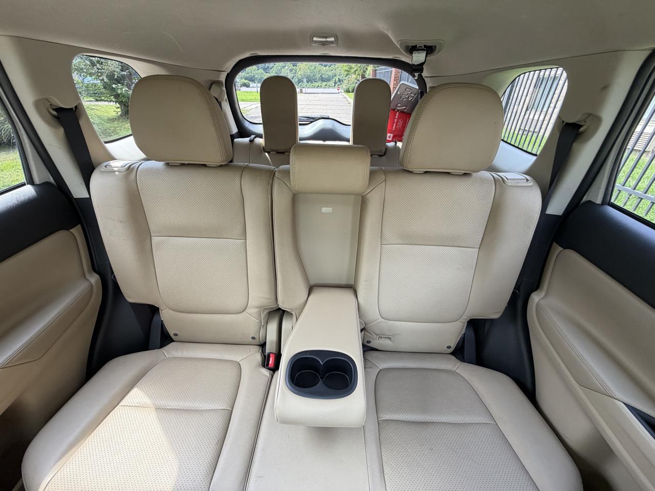 Mitsubishi Outlander  2015