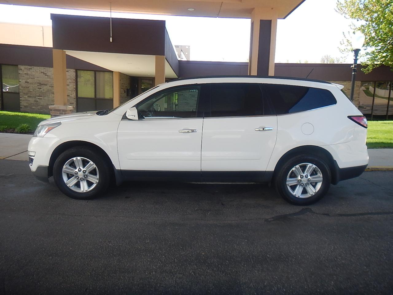 Chevrolet Traverse AWD 4dr LT w/1LT 2014