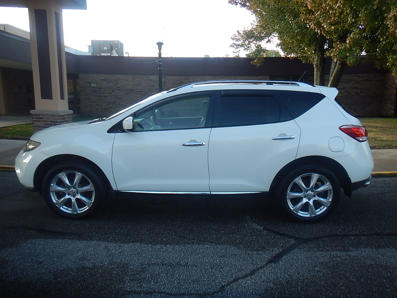 Nissan Murano Platinum 4D SUV AWD 2014 Nissan Murano Platinum 4D SUV AWD 2014